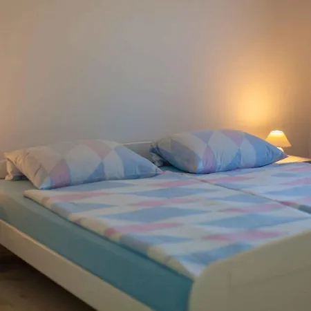 Apartamento In Sveti Miholjice Insel Krk 38993 *